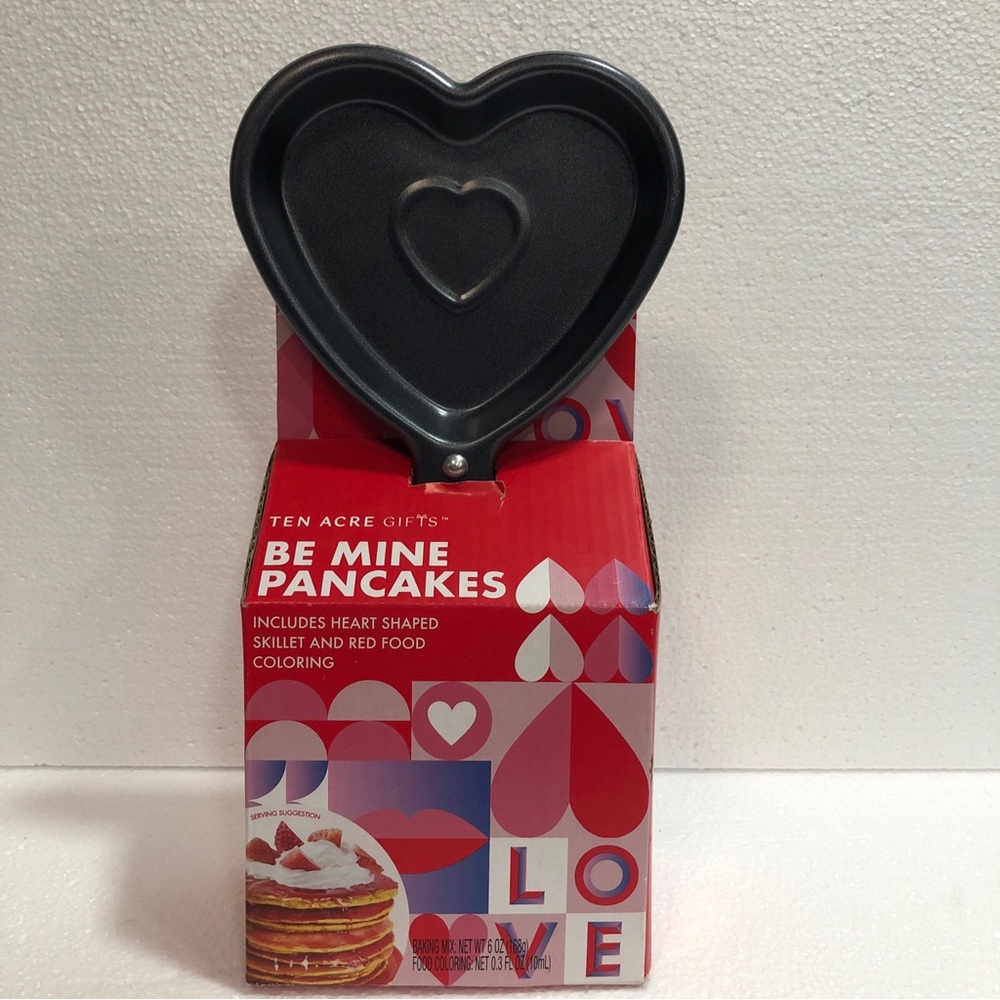 Heart Shaped Pan Skillet and Pancake Baking Mix, TEN ACRE GIFTS